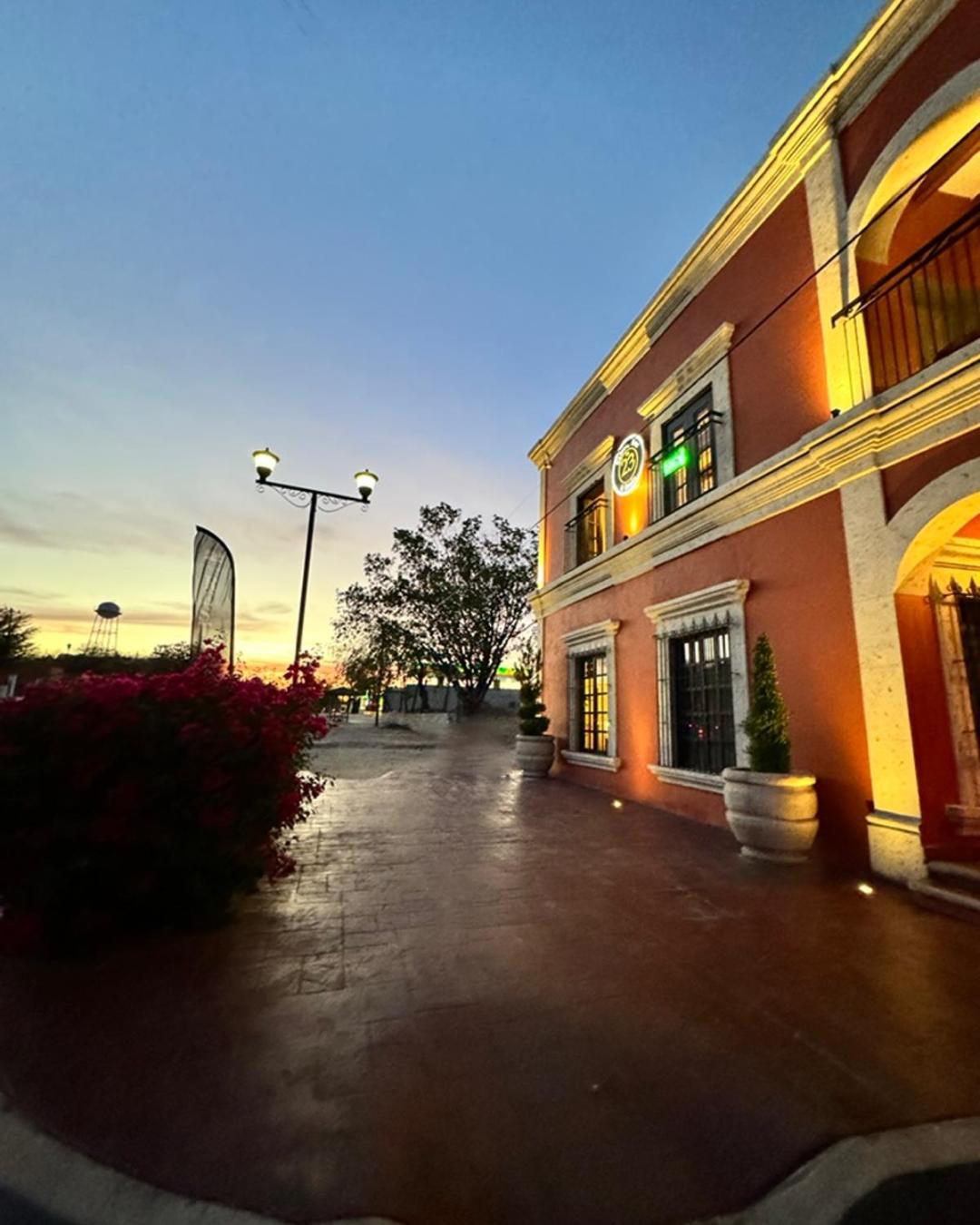 Hotel Real De Los Álamos Exterior foto